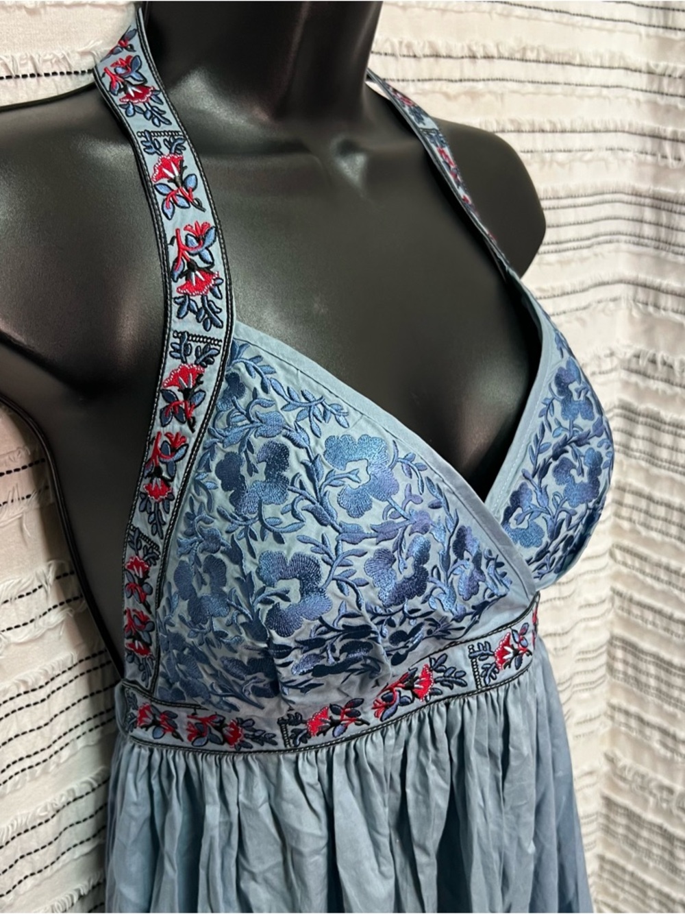 SOLD Moda International 100% Cotton Halter Maxi Dress Blue Embroidered Size S - Picture 5 of 6